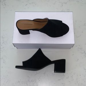 14th & Union Black Open-Toed/Open-Heeled Heels